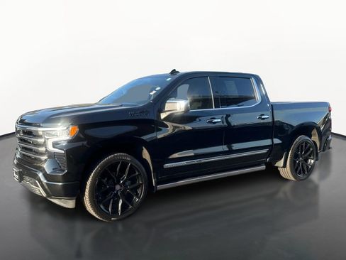 Used 2024 Chevrolet Silverado 1500 High Country AWD/4WD image 7