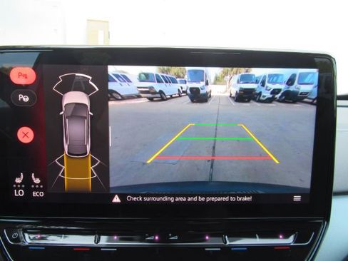 Used 2023 Volkswagen ID.4 Pro image 9