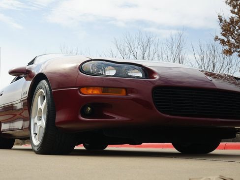 Used 2000 Chevrolet Camaro Z28 w/ Preferred Equipment Group 2 image 22