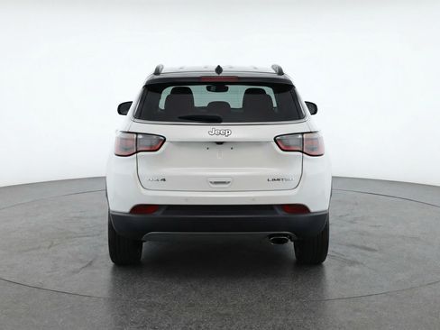 Used 2025 Jeep Compass Limited AWD/4WD image 7