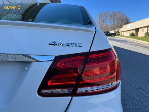 Used 2015 Mercedes-Benz E 350 4MATIC Sedan w/ Premium 1 Package image 17