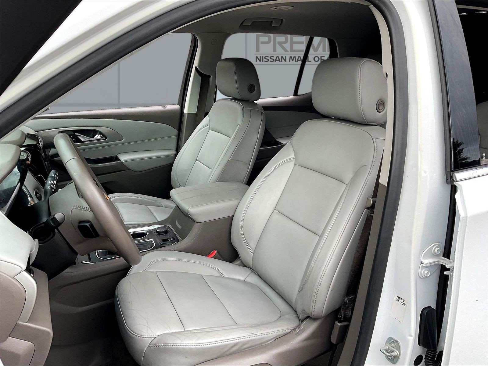 Used 2020 Chevrolet Traverse LT w/ LT Premium Package FWD image 23