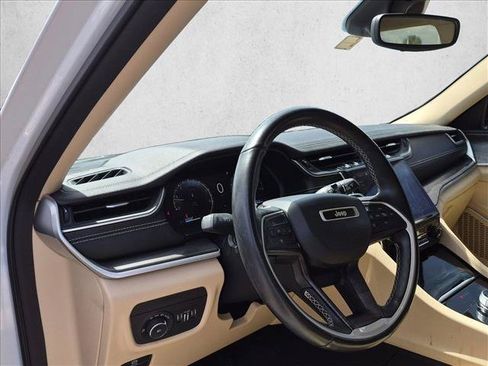 Used 2021 Jeep Grand Cherokee L Limited RWD image 7