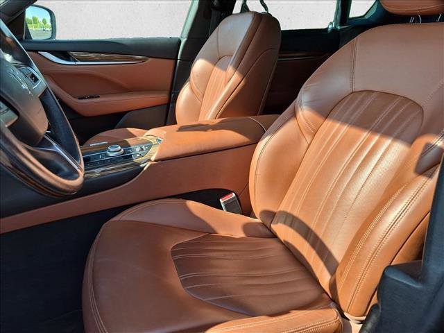 Used 2017 Maserati Levante w/ Luxury Package AWD/4WD image 14