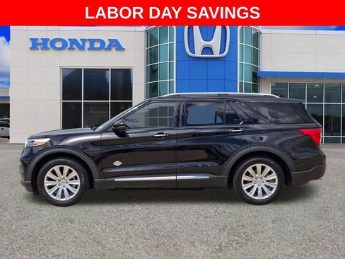 Used 2023 Ford Explorer King Ranch w/ Technology Package RWD image 6