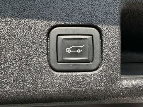 Used 2019 Chevrolet Equinox LT image 22