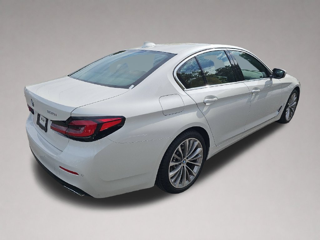 Used 2023 BMW 530i xDrive w/ Premium Package AWD/4WD image 4