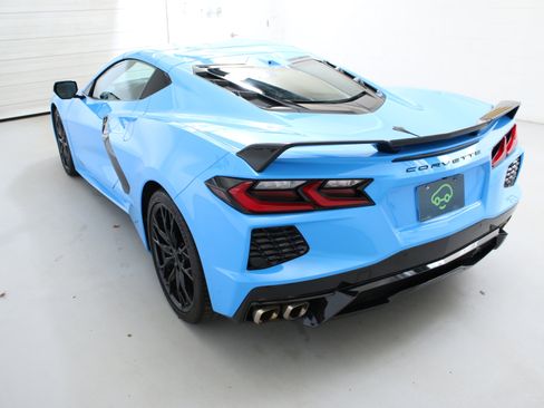Used 2023 Chevrolet Corvette Stingray Premium Cpe w/ Z51 Performance Package RWD image 6