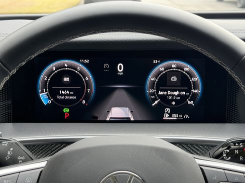 Used 2025 Volkswagen Tiguan S image 35