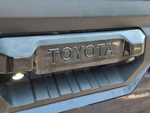 Used 2023 Toyota Tundra SR5 w/ SR5 Premium Package AWD/4WD image 29