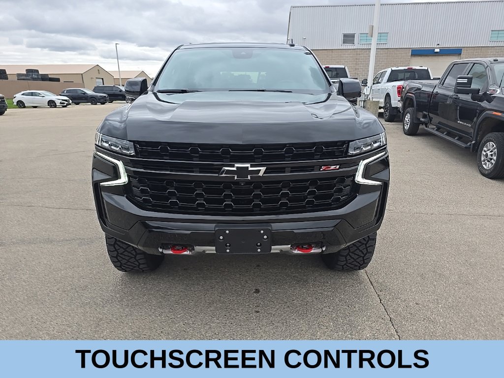 Used 2024 Chevrolet Suburban Z71 w/ Luxury Package AWD/4WD image 3