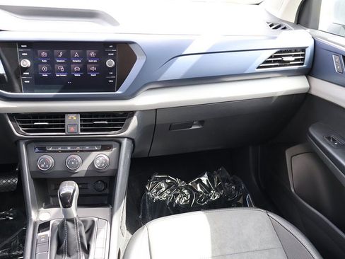 Used 2022 Volkswagen Taos SE image 37