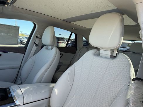 New 2026 Mercedes-Benz EQE 320 4MATIC SUV image 18