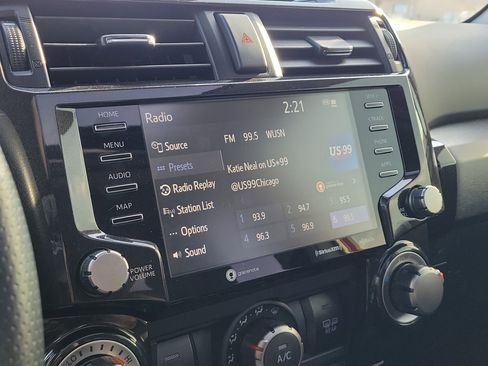 Used 2021 Toyota 4Runner TRD Off-Road Premium image 26