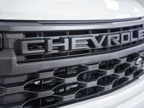 Used 2023 Chevrolet Silverado 1500 Custom AWD/4WD image 11