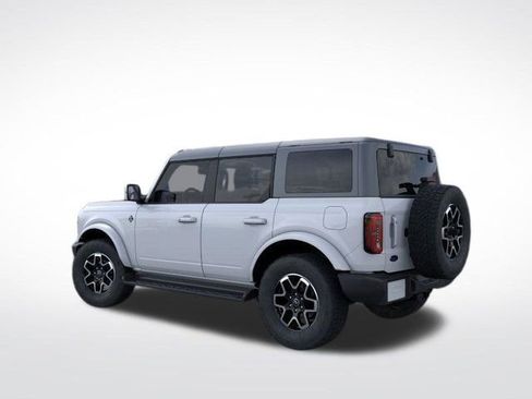 New 2025 Ford Bronco Outer Banks image 7