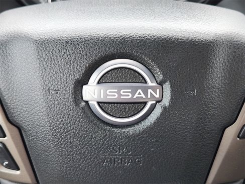 Used 2024 Nissan Titan SV w/ SV Bronze Edition Package image 36