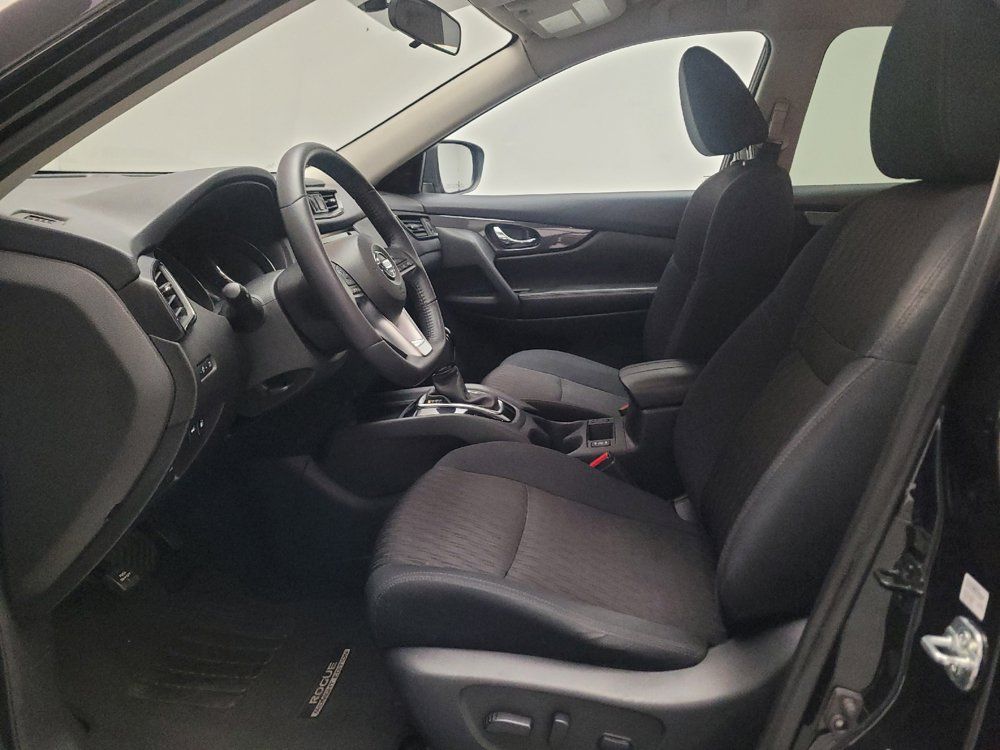 Used 2018 Nissan Rogue SV FWD image 17