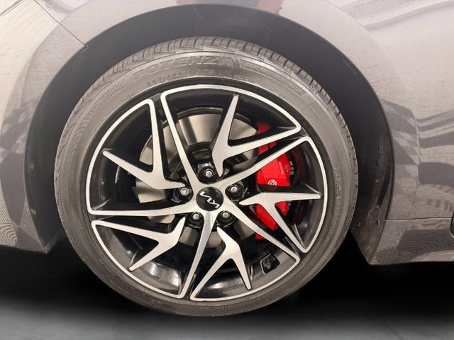 Used 2023 Kia Stinger GT-Line w/ Sun & Sound Package RWD image 12