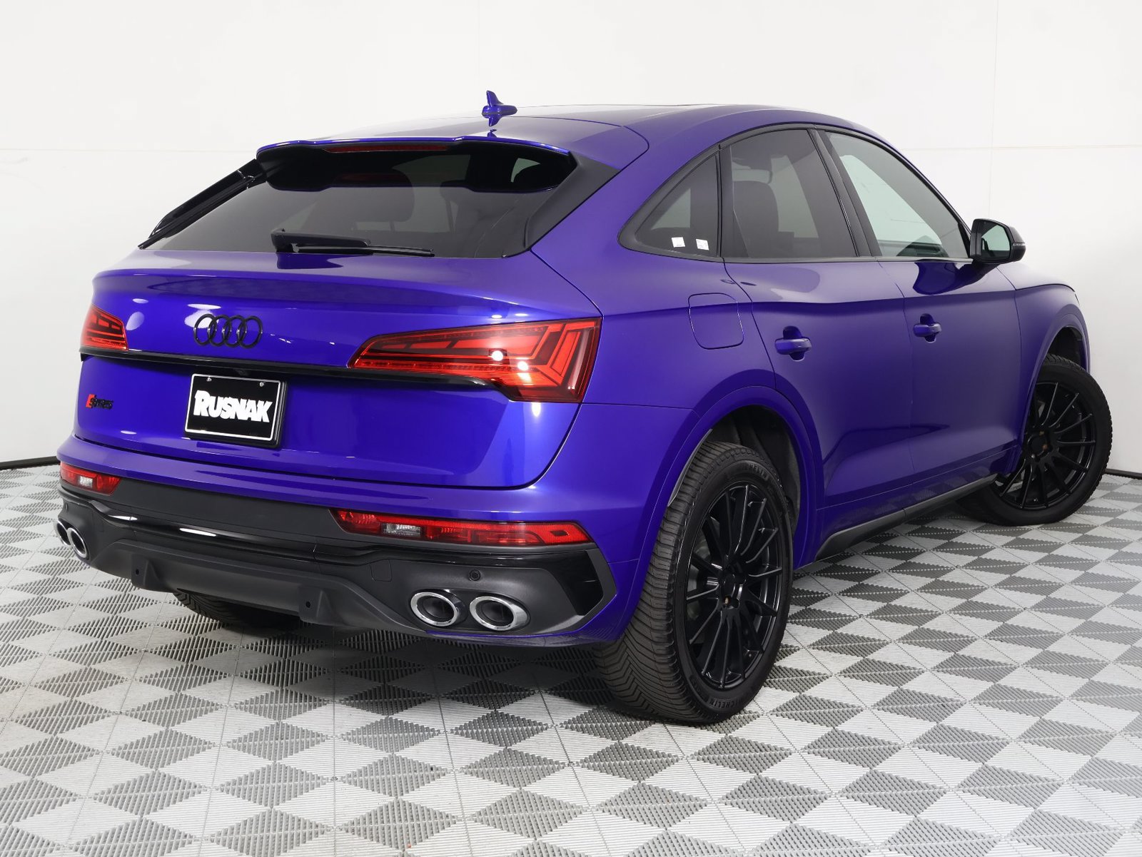 Used 2024 Audi SQ5 Premium Plus w/ Premium Plus Package AWD/4WD image 7