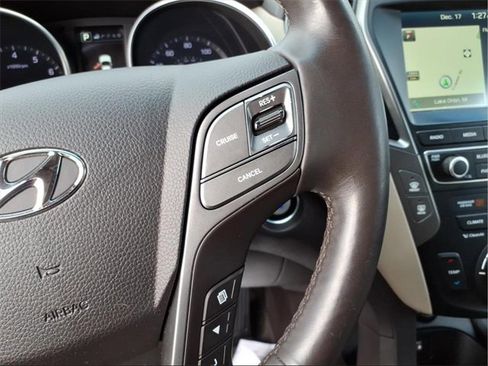 Used 2017 Hyundai Santa Fe Sport image 16