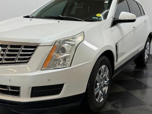 Used 2016 Cadillac SRX Luxury FWD image 7