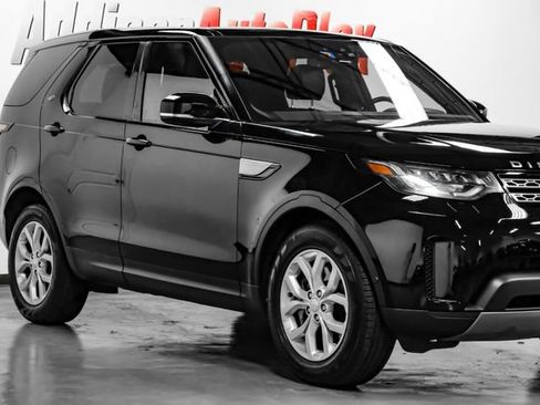 Used 2019 Land Rover Discovery SE image 6