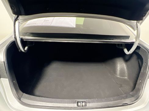 Used 2023 Toyota Corolla LE image 33