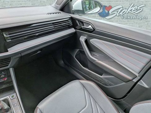 Certified 2025 Volkswagen Jetta GLI Autobahn FWD image 16