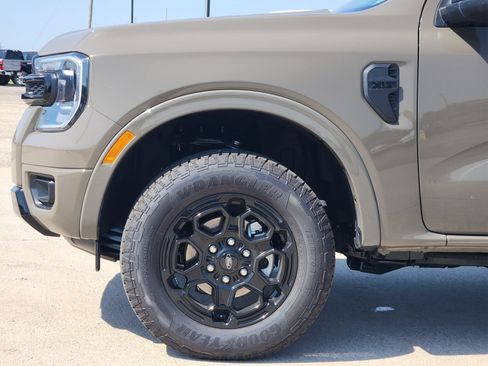 New 2026 Ford Ranger XLT w/ Equipment Group 301A High AWD/4WD image 9