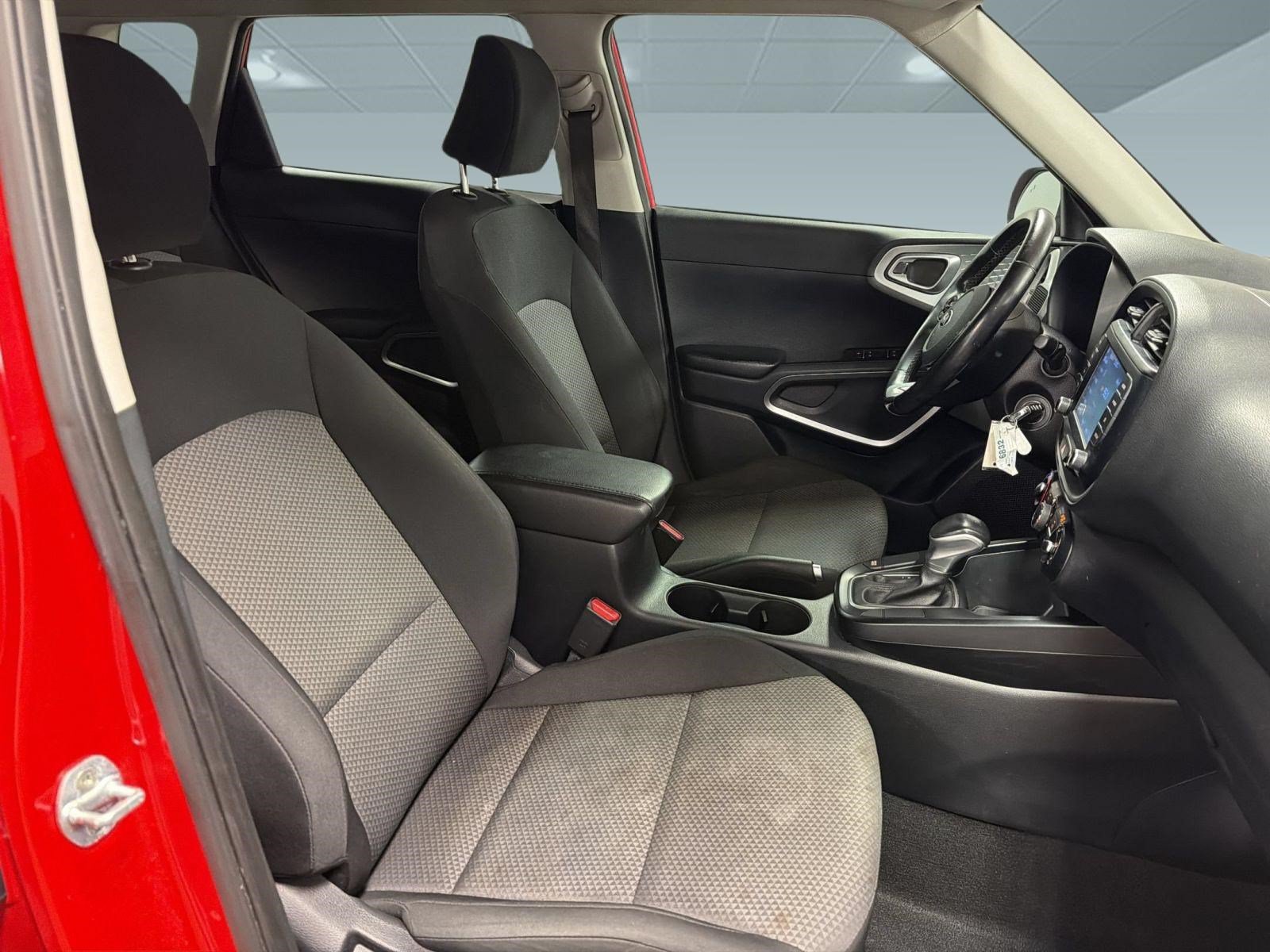 Used 2020 Kia Soul X-Line FWD image 24