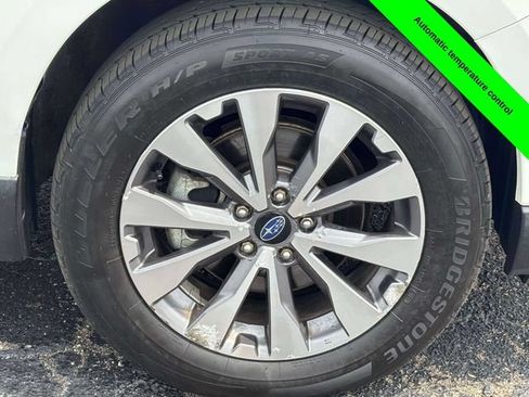 Used 2018 Subaru Outback 3.6R Touring AWD/4WD image 36
