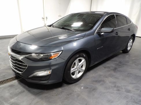 Used 2021 Chevrolet Malibu LS FWD image 3