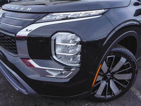 New 2026 Mitsubishi Outlander SE image 47