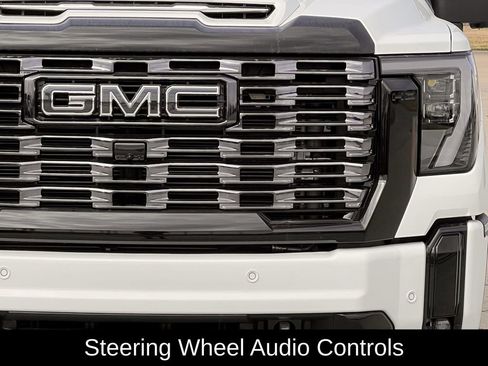 New 2026 GMC Sierra 2500 Denali Ultimate image 7