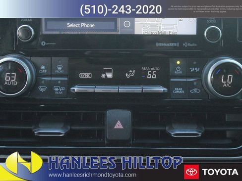 Certified 2022 Toyota Highlander XLE image 27