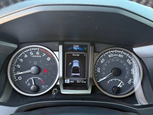 Used 2023 Toyota Tacoma SR5 RWD image 21