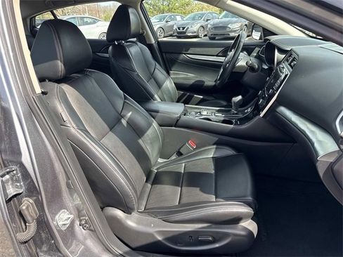 Used 2023 Nissan Maxima SL image 25