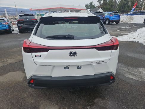 Used 2024 Lexus UX 250h AWD w/ Premium Package image 4