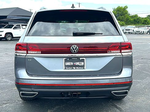 Used 2025 Volkswagen Atlas SE FWD image 7