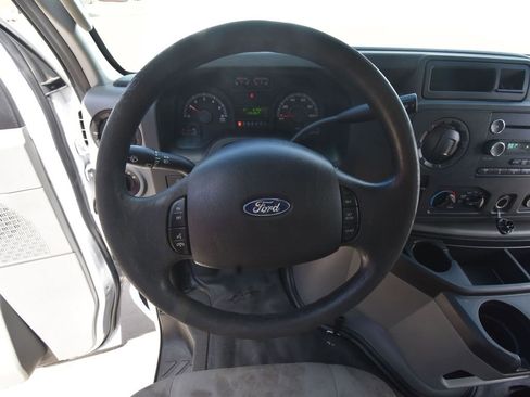 Used 2019 Ford E-350 and Econoline 350 Super Duty w/ Power Windows & Locks Group image 34