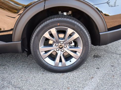 Used 2026 Ford Explorer Active w/ Active Comfort Package AWD/4WD image 23
