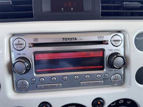 Used 2012 Toyota FJ Cruiser 4WD image 20