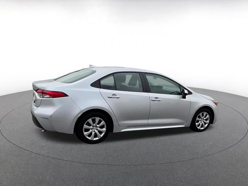 Used 2025 Toyota Corolla LE FWD image 15