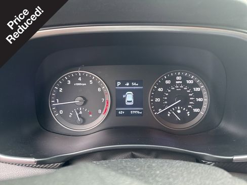 Used 2019 Hyundai Tucson Value FWD image 1