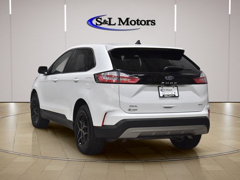 Used 2024 Ford Edge SEL AWD/4WD image 6