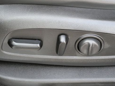 Used 2017 GMC Acadia SLT image 35