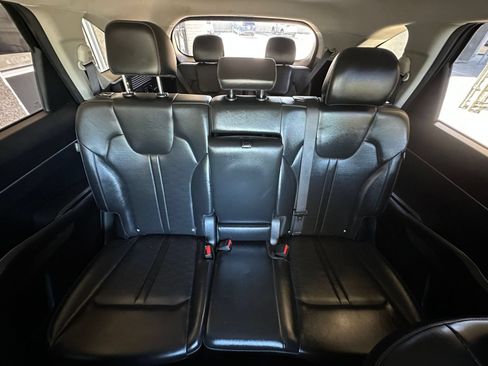 Used 2024 Kia Sorento S FWD image 41