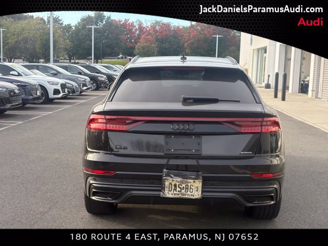 Used 2023 Audi Q8 Premium Plus AWD/4WD image 5