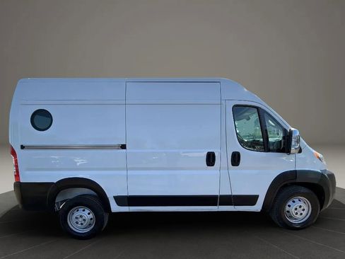 Used 2021 RAM ProMaster 1500 w/ Convenience Group FWD image 4